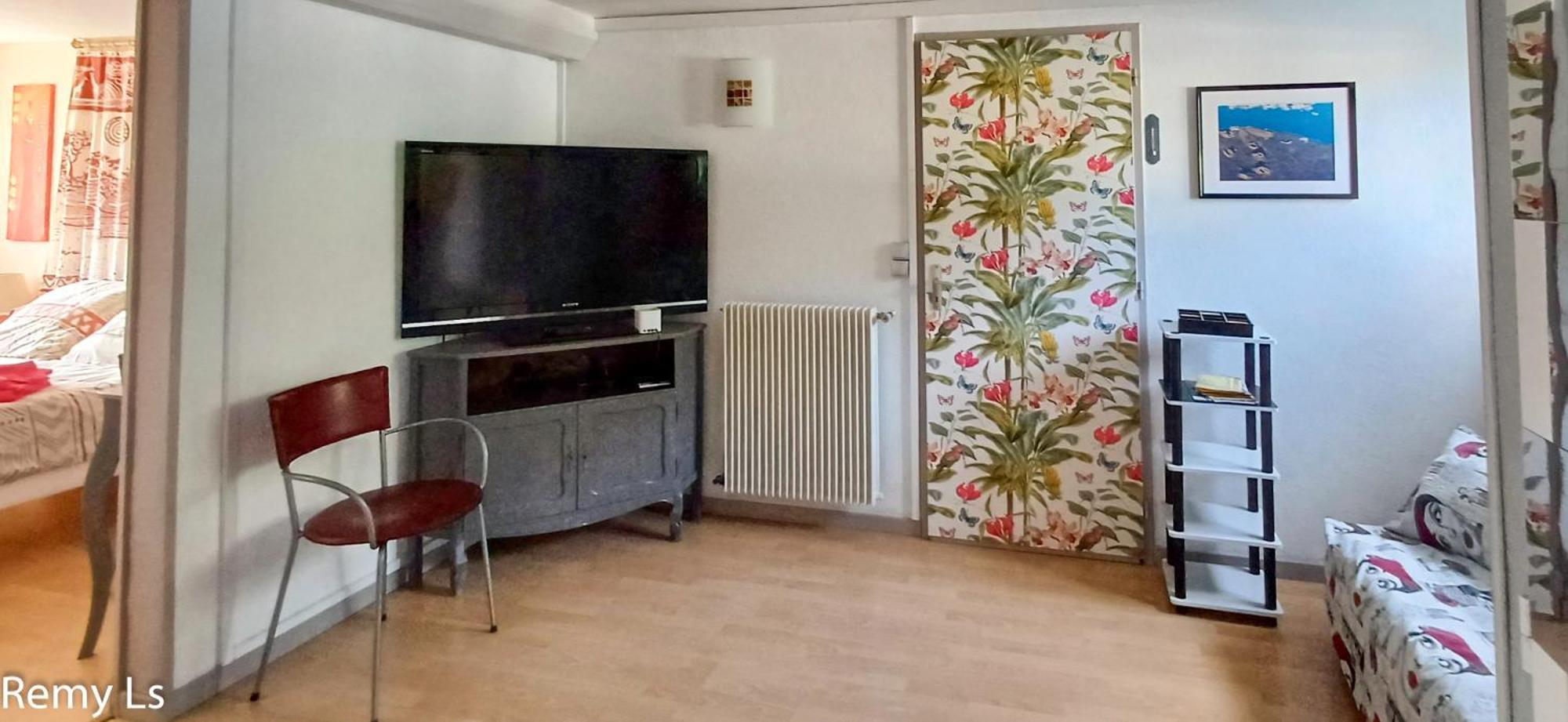 Joli Appartement Вилньов-сюр-Ло Екстериор снимка